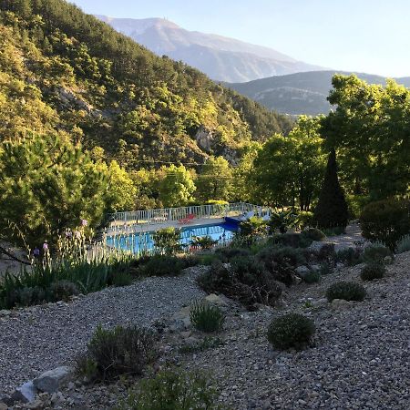 Les Chambres D'Hotes Du Mas Face Au Ventoux Plaisians Exterior foto